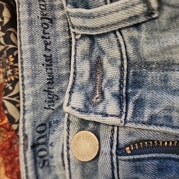 NY&C SOHO 5 POCKET Distressed Light Blue Women's Jeans - Picture 4 of 6